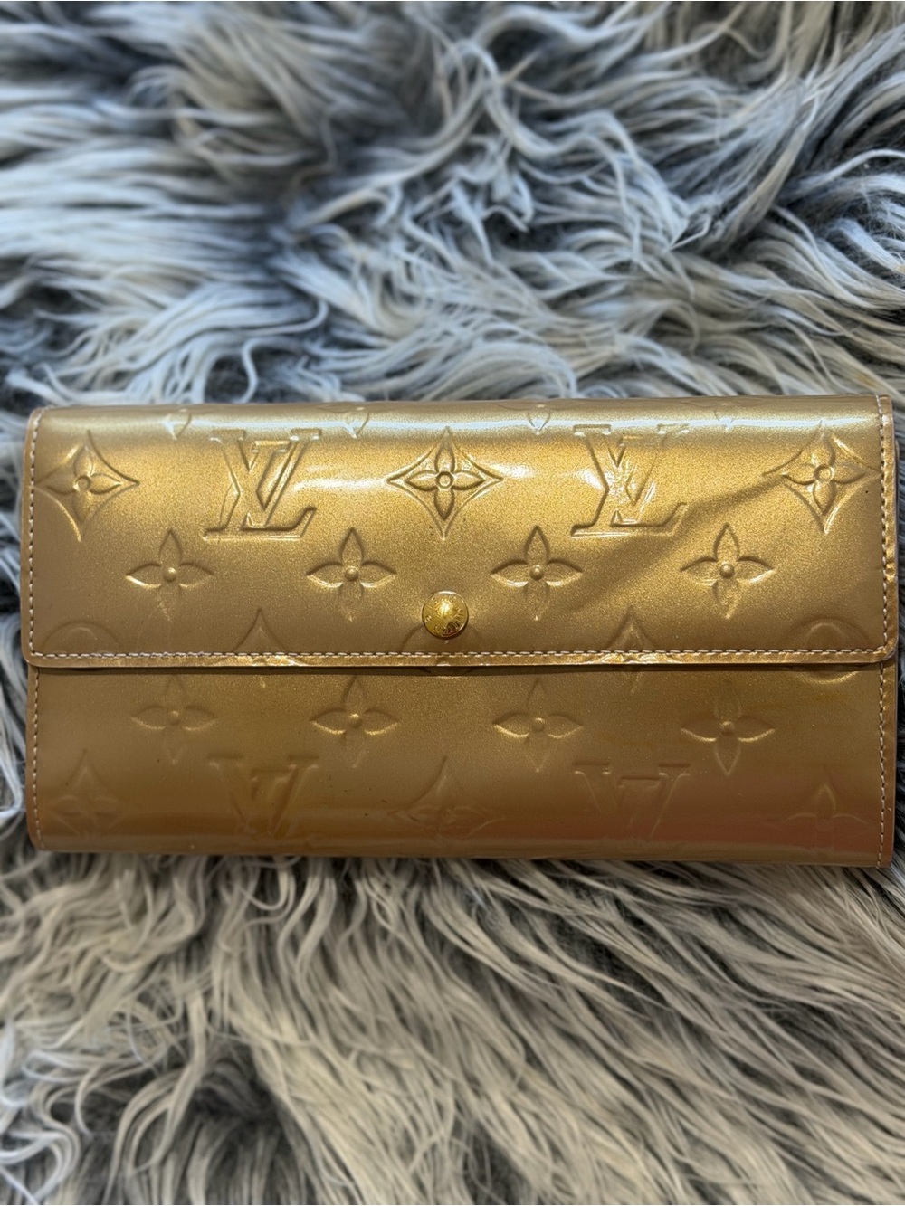 Louis Vuitton Metallic Gold Vernis Monogram Sarah Wallet (read description)